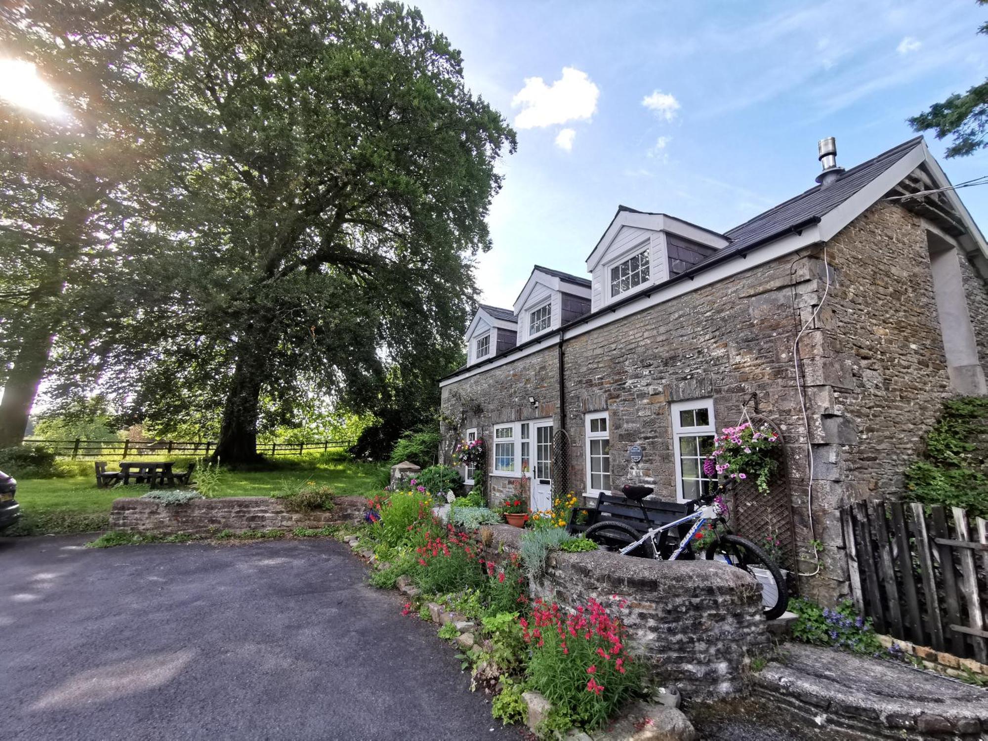 Swansea Valley Holiday Cottages Cilybebyll Exterior foto