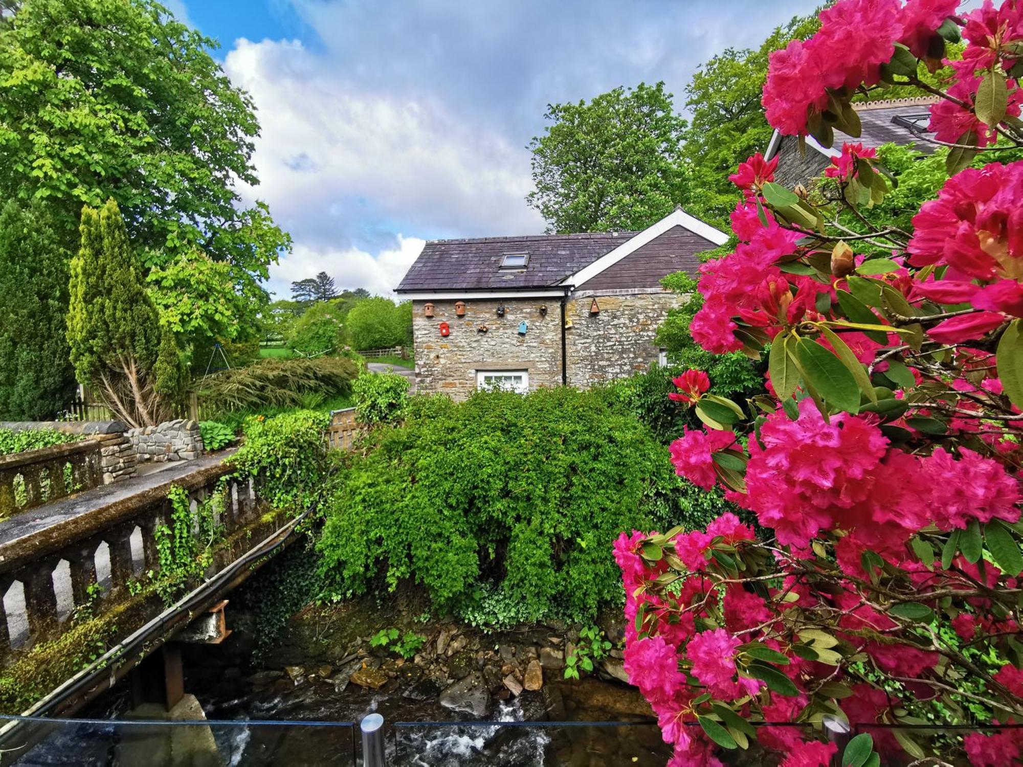 Swansea Valley Holiday Cottages Cilybebyll Exterior foto